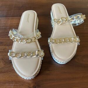 Sandals w Clear Band and Gold Chain Detail Size 12